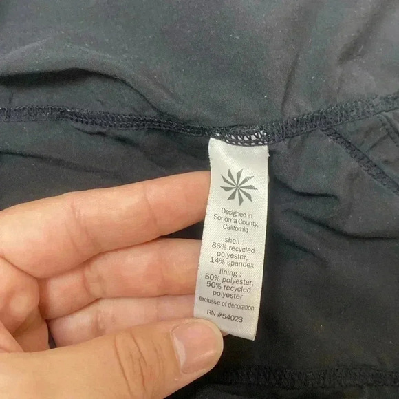 Athleta shorts women’s medium - Picture 10 of 11